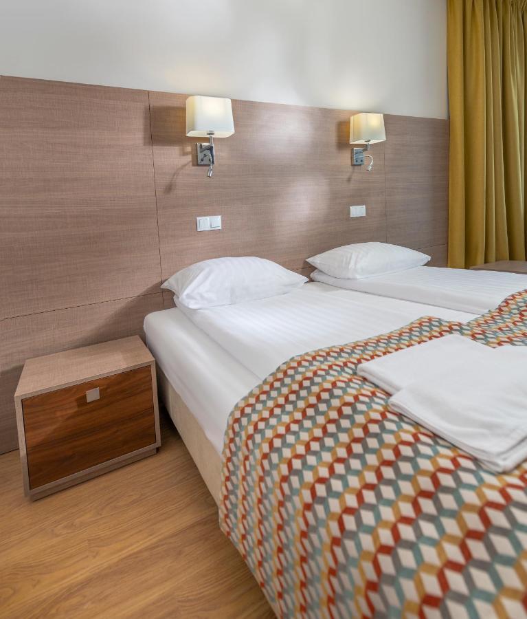 Hotel Olymp IV à Kołobrzeg Extérieur photo