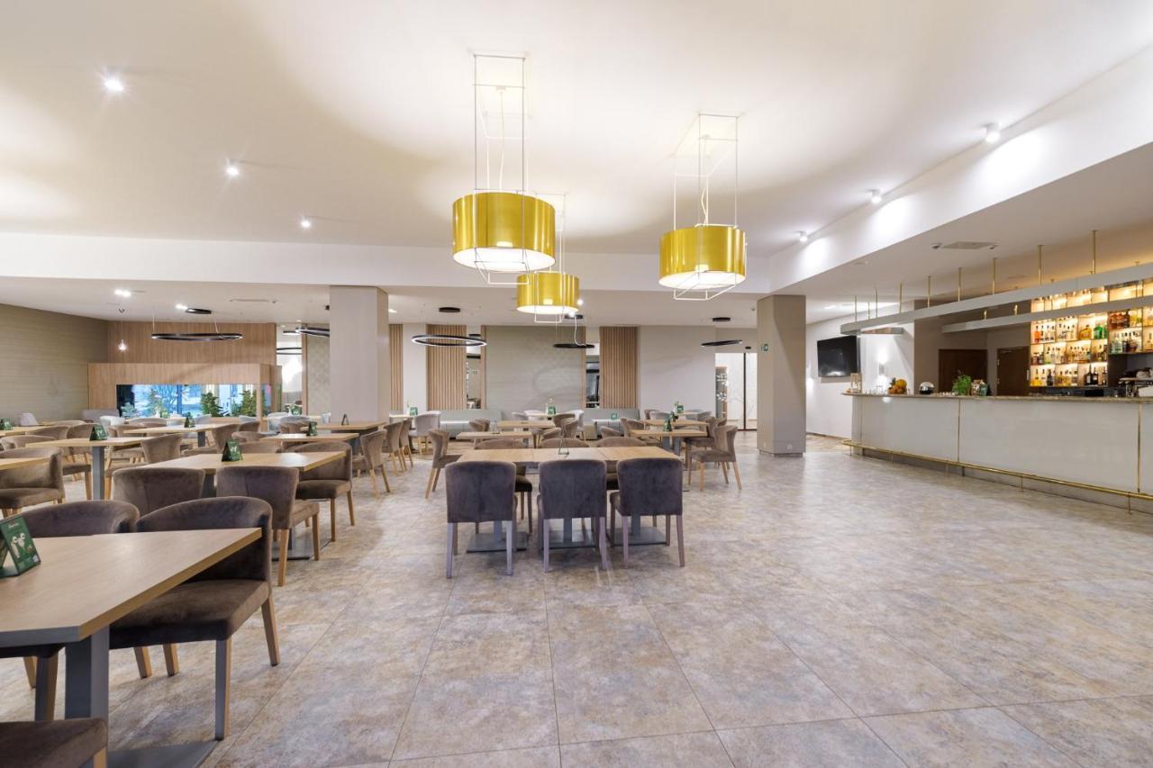 Hotel Olymp IV à Kołobrzeg Extérieur photo